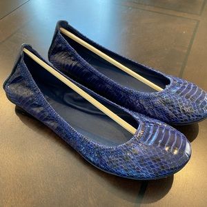 Tory Burch Eddie Python Snake Embossed Leather Flats Ultramarine Blue Size 7